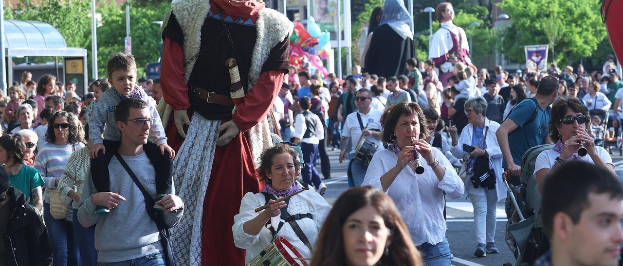 Fotos del cohete de fiestas de la Txantrea