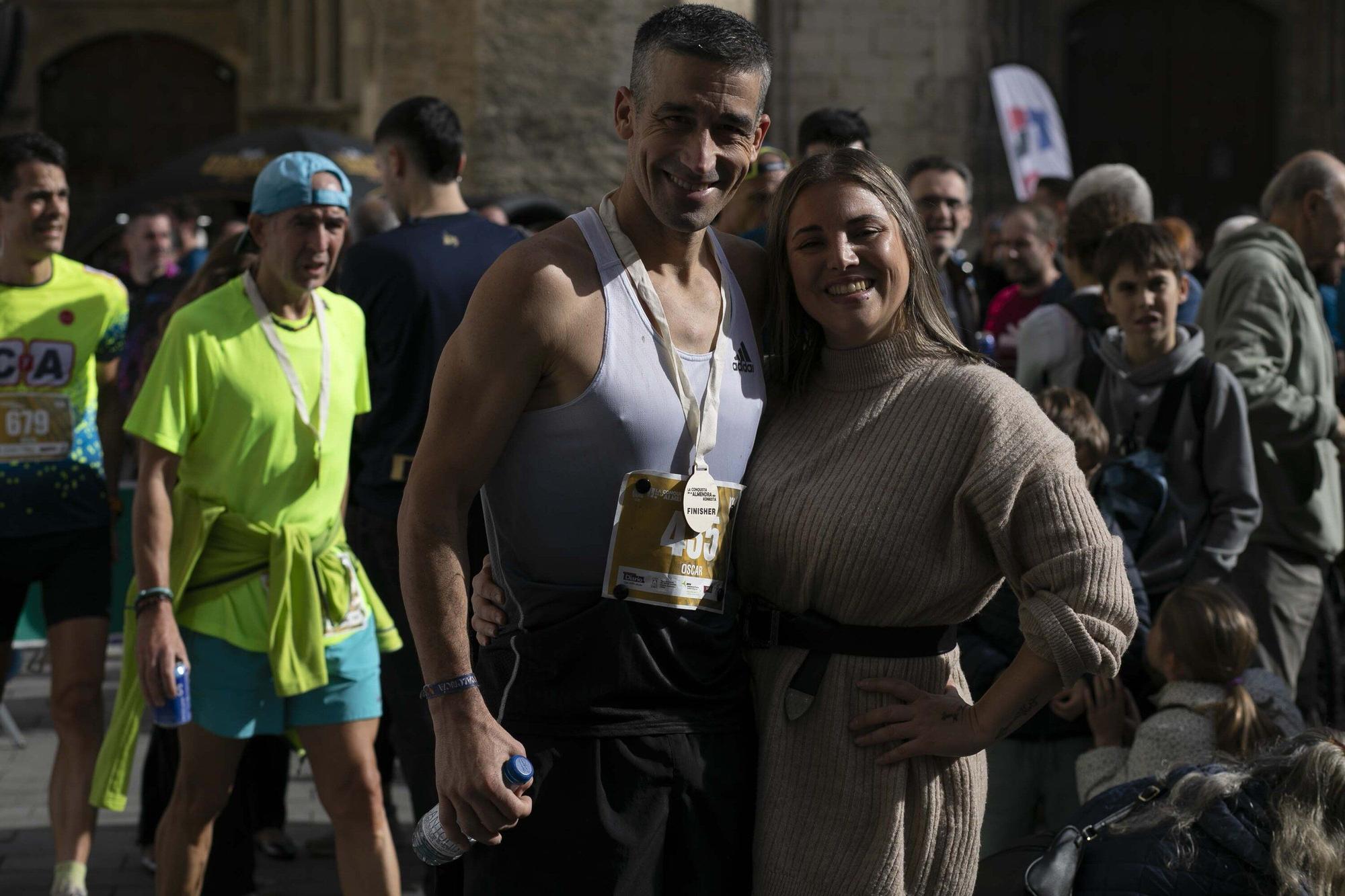 En imágenes: Buen tiempo y buen ambiente en la Conquista de la Almendra (¡Búscate en las fotos!)