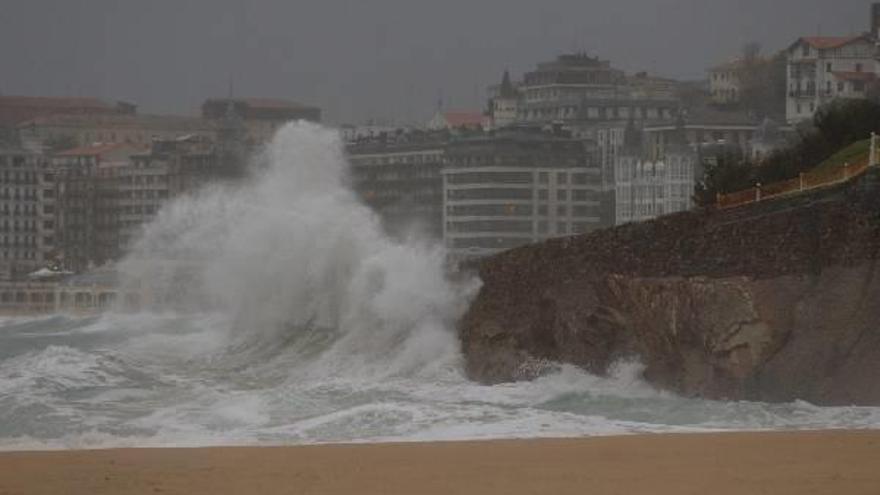 Donostia 2016 y Surfrider Foundation organizan la &#039;Global Wave Conference&#039; en Biarritz y la capital guipuzcoana