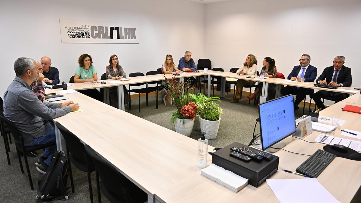 El encuentro, celebrado este miércoles en la sede del CRL en Bilbao, se ha desarrollado durante una hora, aproximadamente.