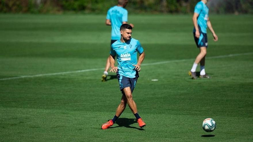 Sergio Álvarez, durante un entrenamiento en Atxabalpe.