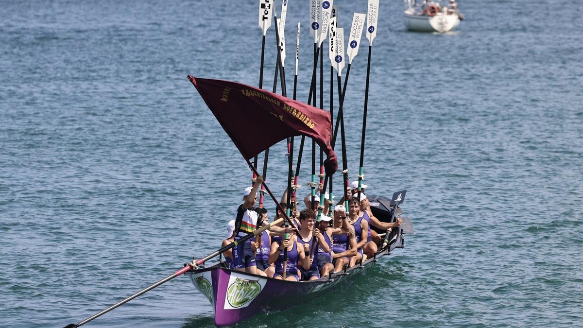 Santurtzi ha ganado en aguas de Hondarribia.
