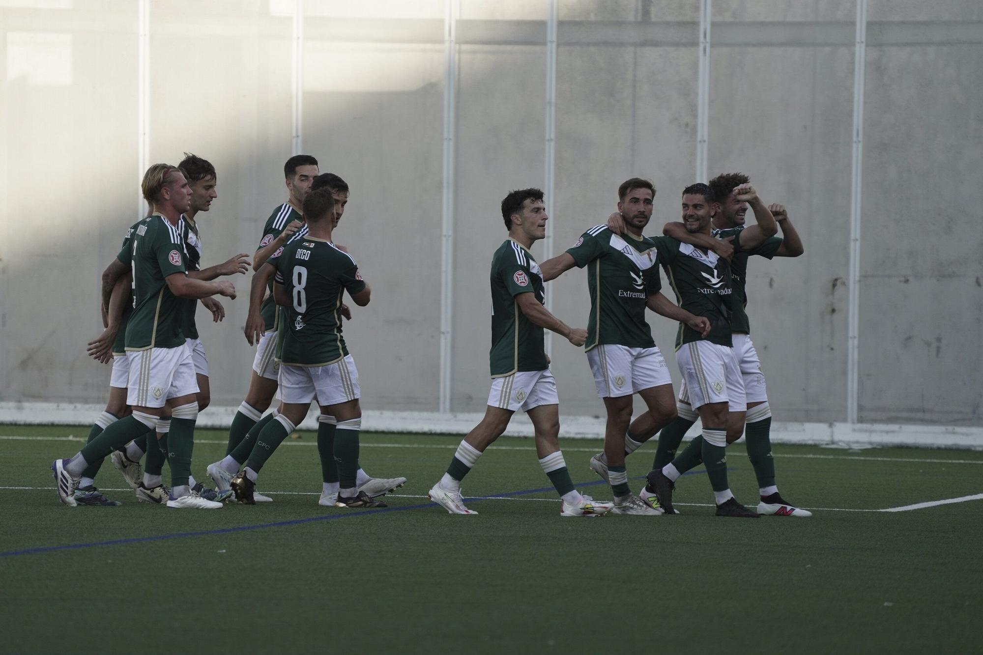 En imágenes: El Arenas no logra pasar del empate ante el Cacereño