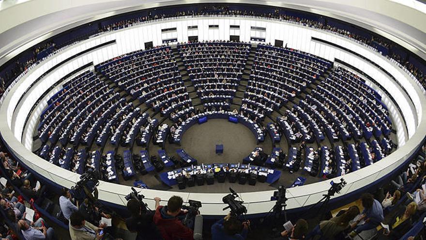 Vista general de una sesión plenaria en hemiciclo del Parlamento Europeo (PE), en Estrasburgo (Francia).