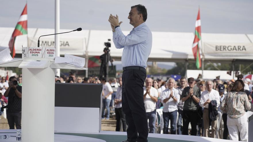 Aitor Esteban avisa de que si el nuevo estatus no supone un “salto real, el PNV no estará”