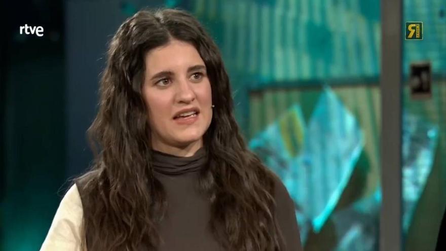 'La Revuelta': Izaro, embarazada de siete meses, anuncia el lanzamiento de su nuevo disco y gira