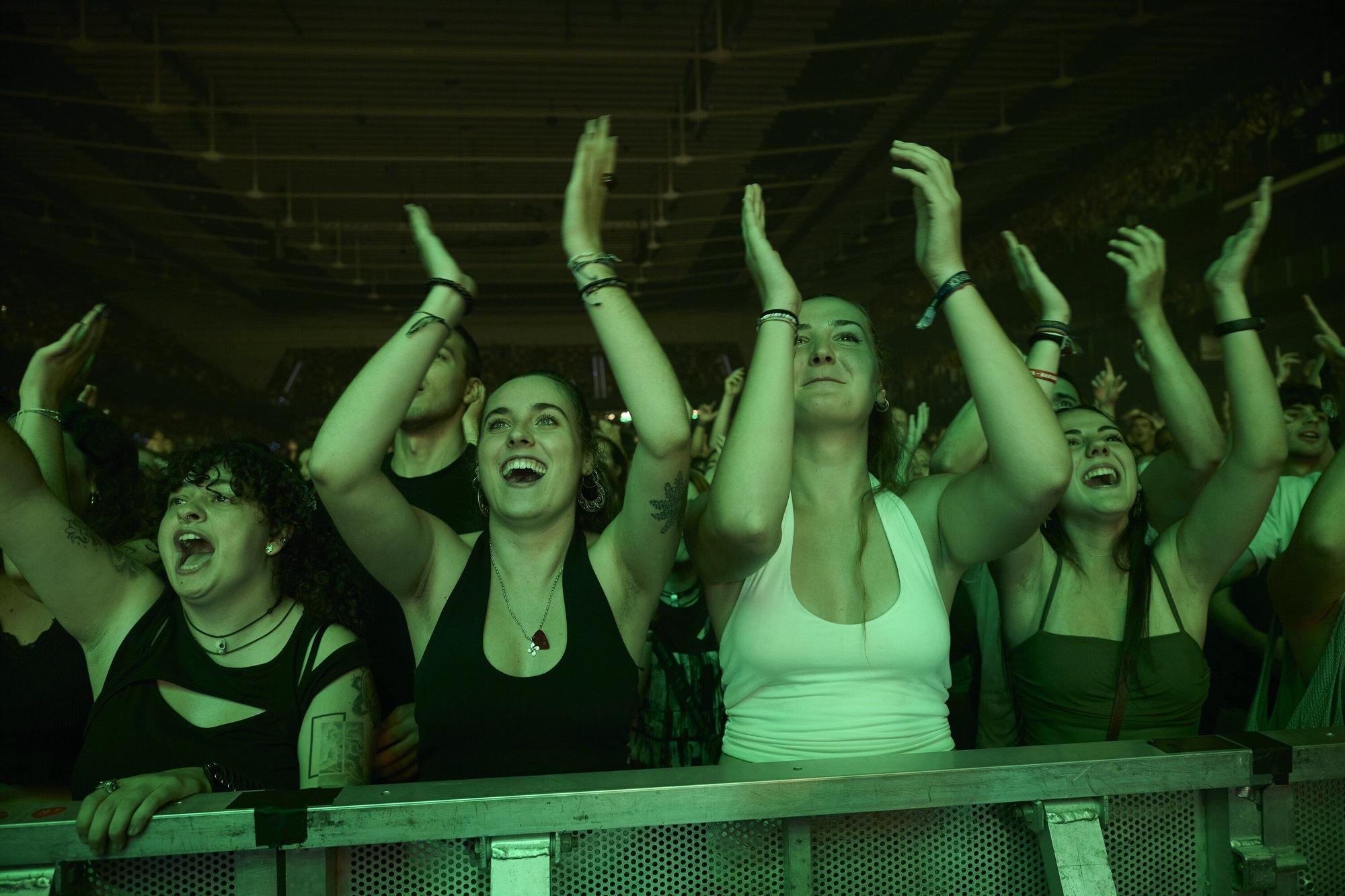 Fotos del concierto de La Raíz en el Navarra Arena