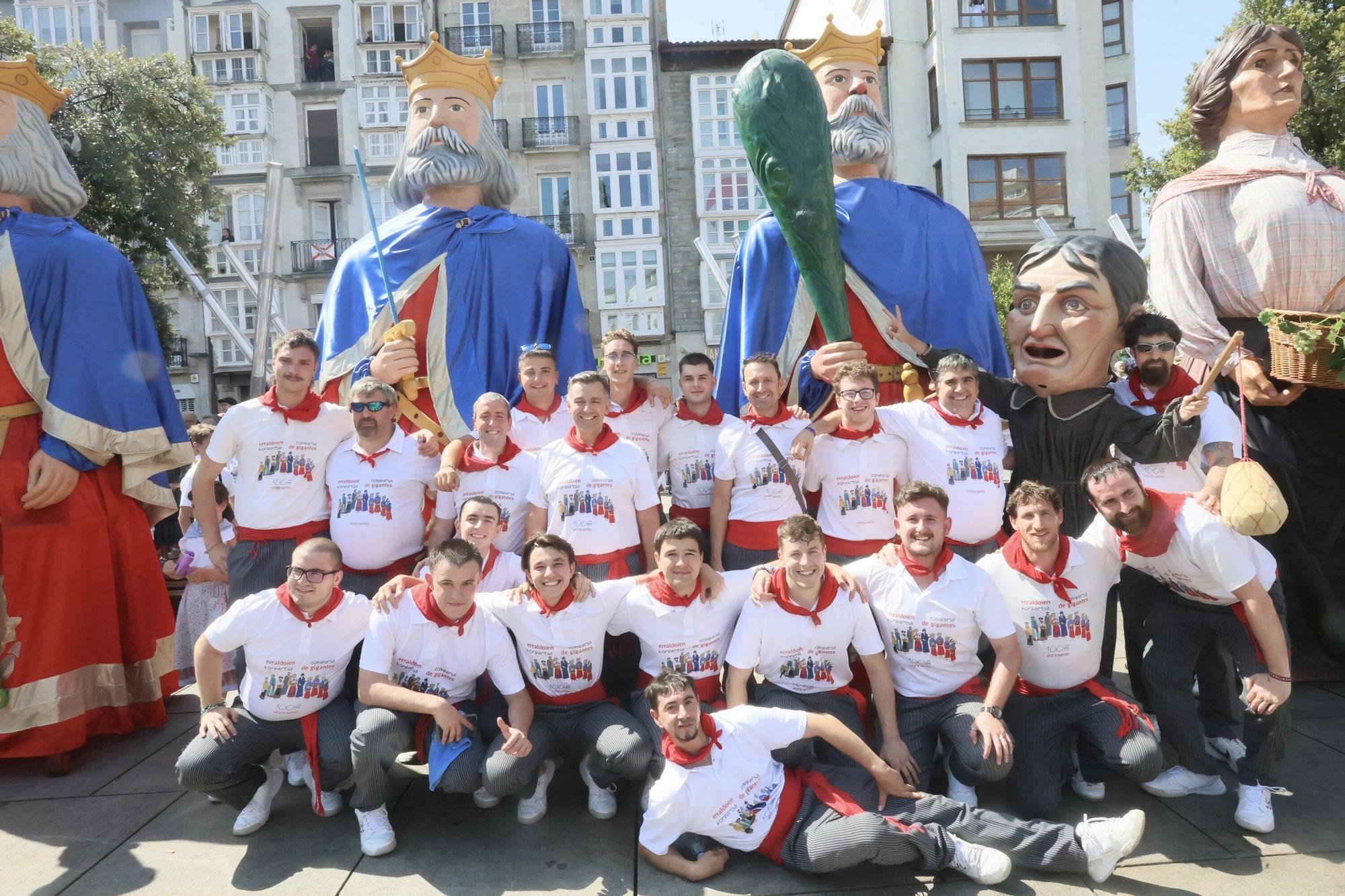 En imágenes: Los txikis se adueñan de su día en las fiestas de La Blanca