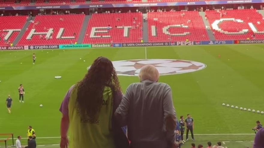 La entrañable imagen del debut del Athletic en Champions