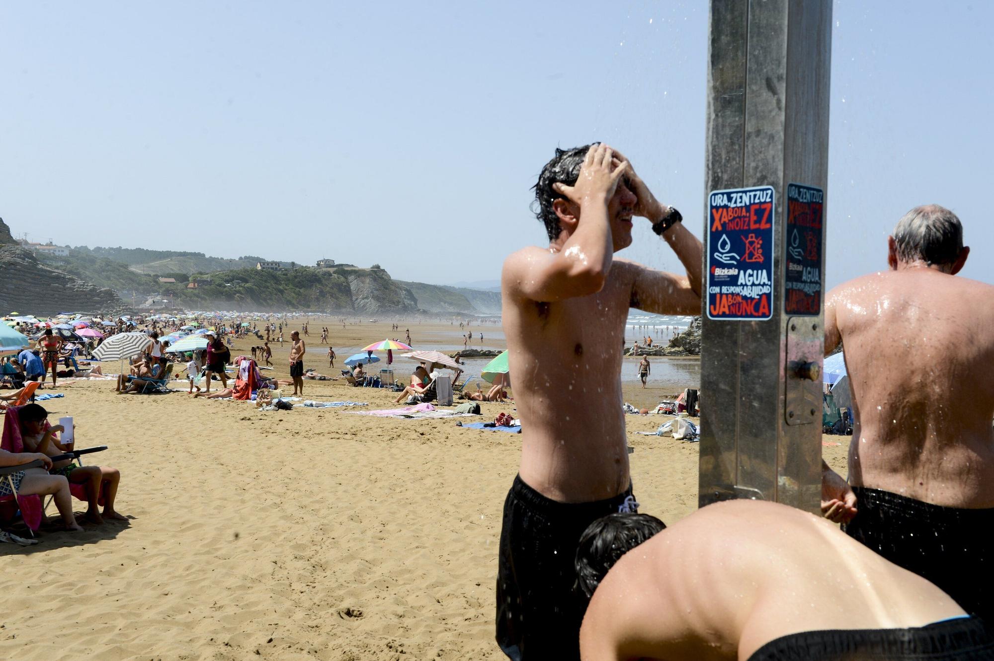 En imágenes: La previsión de calor se prolonga al martes en Euskadi