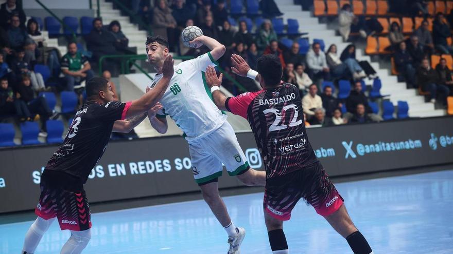 Anaitasuna arrolla al Santander