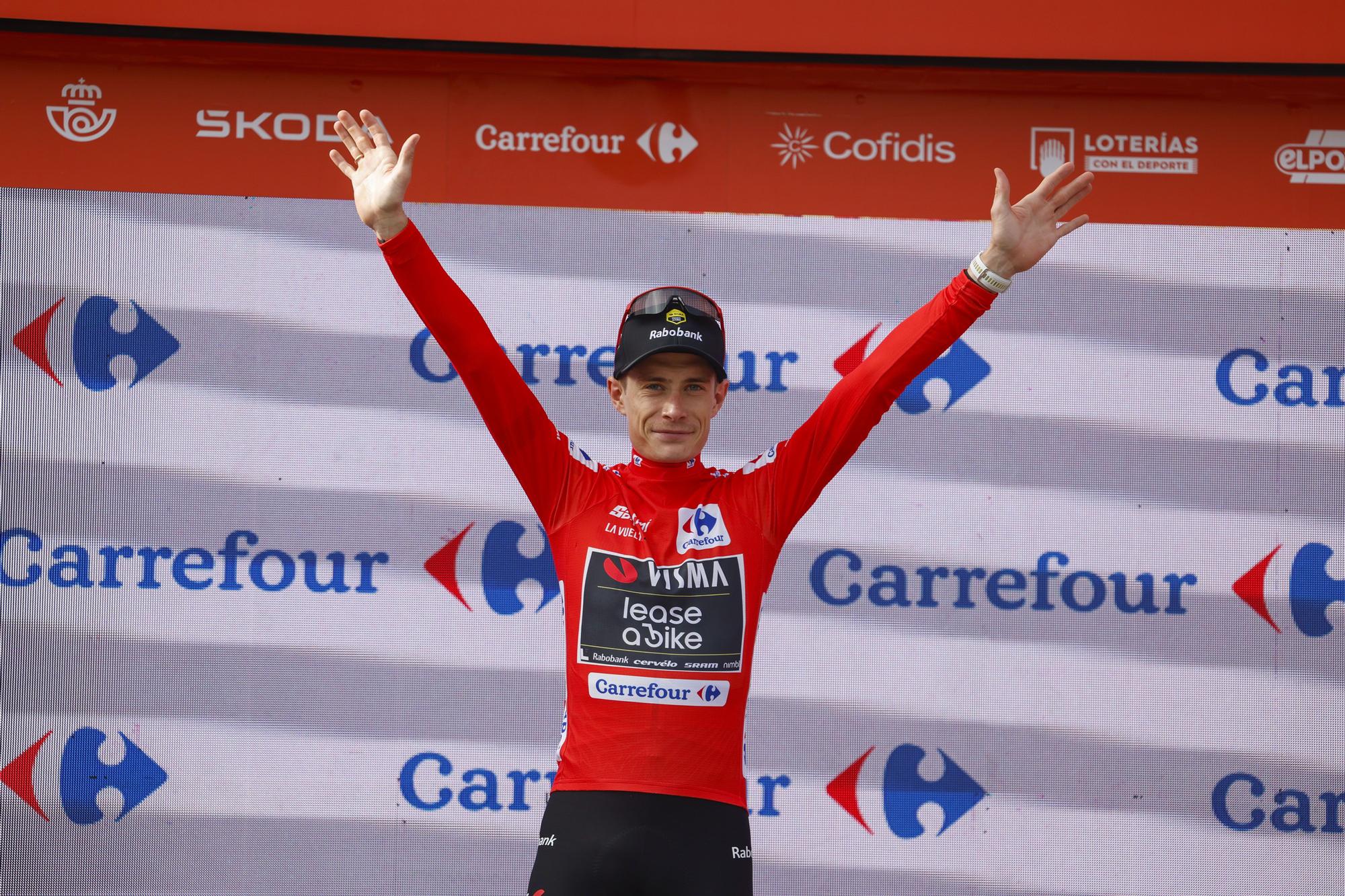 Fotos de la etapa navarra de La Vuelta 25 entre Sendaviva y Larra - Belagua