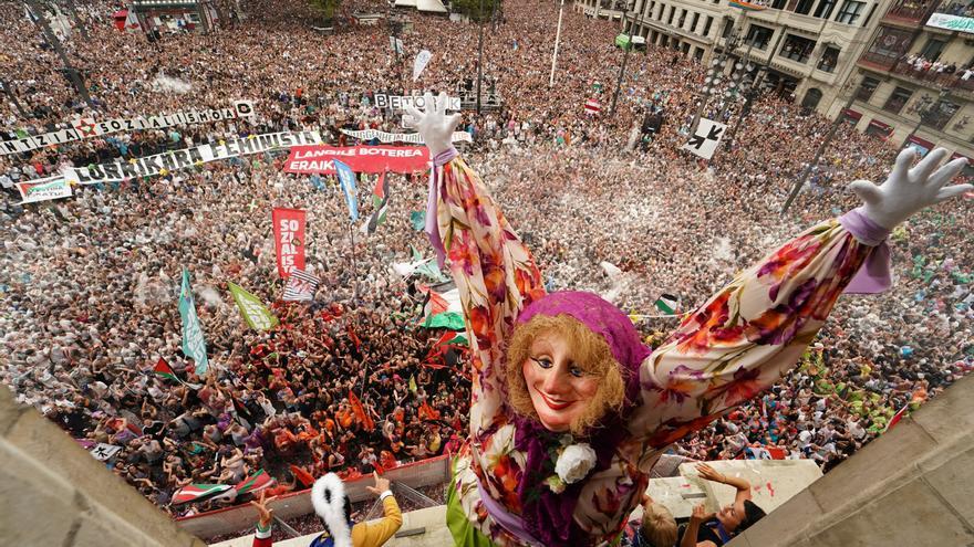 Bilbao está de fiesta: fotos del primer día de Aste Nagusia 2025