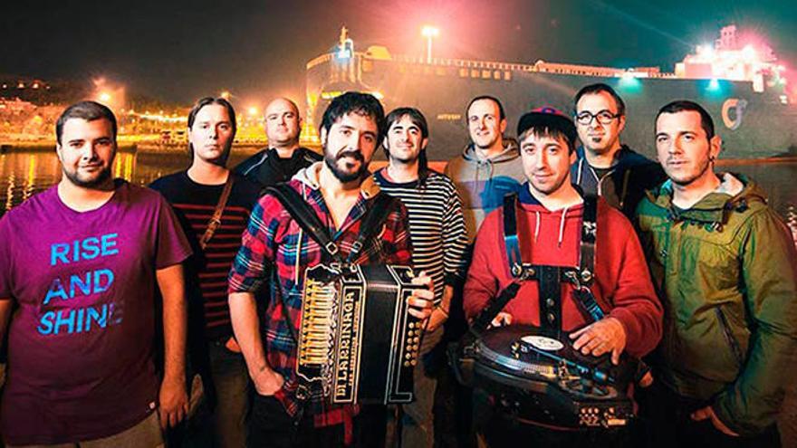 El disco del grupo euskaldun se pondrá a la venta la semana próxima en la Azoka de Durango.Foto: DEIA