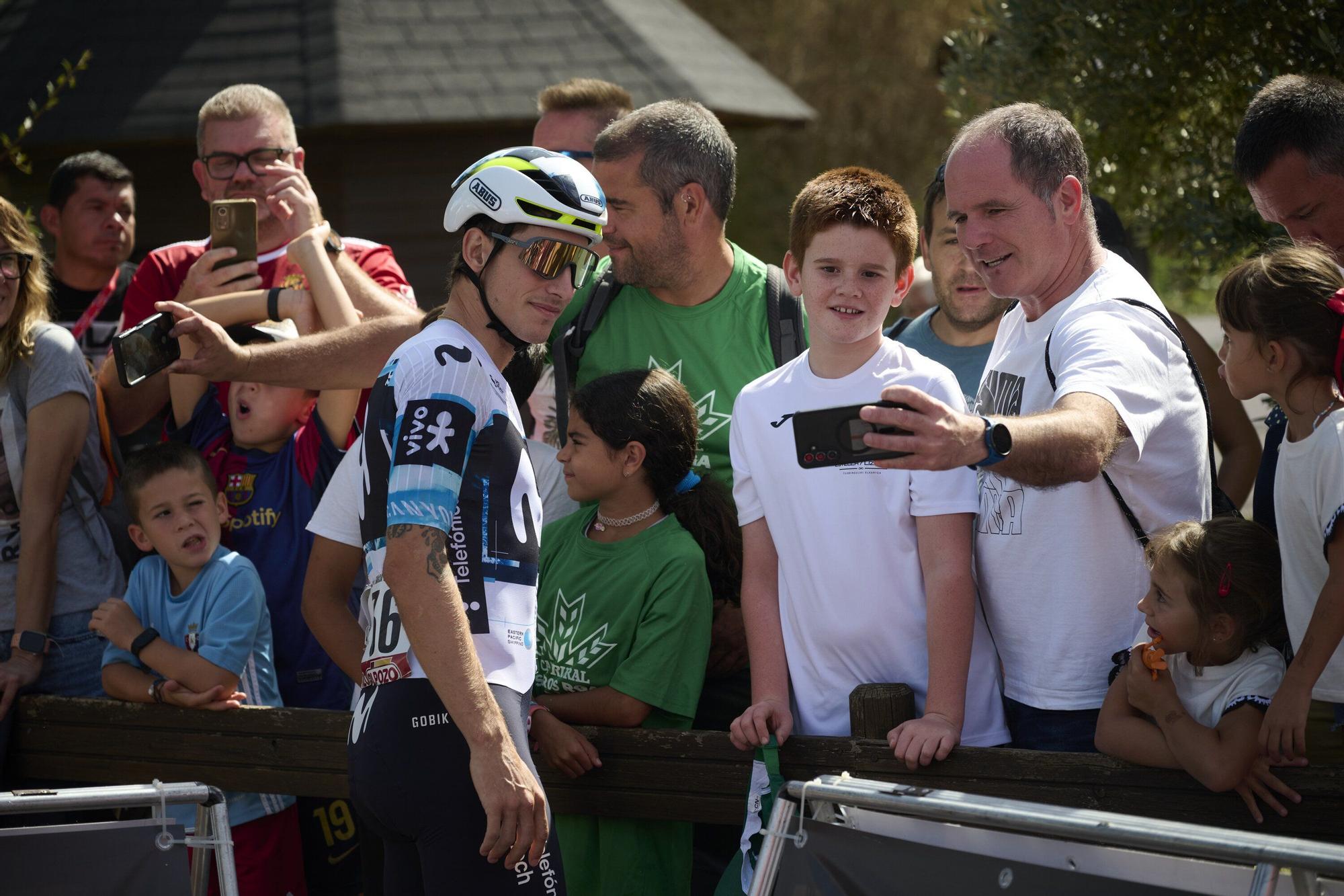Fotos de la etapa navarra de La Vuelta 25 entre Sendaviva y Larra - Belagua