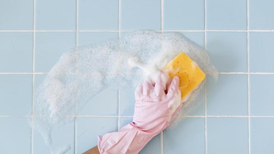 El truco de La Ordenatriz para cambiar la silicona del baño