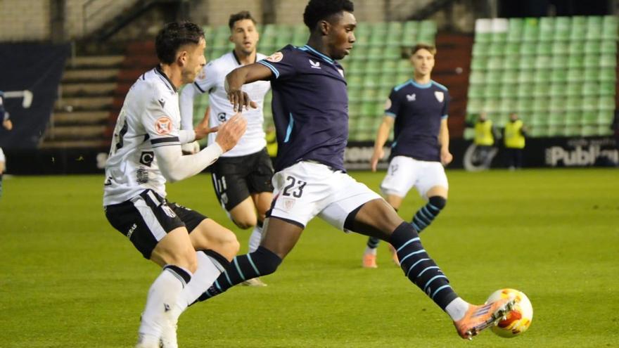 El Bilbao Athletic vence y se gusta en Mérida