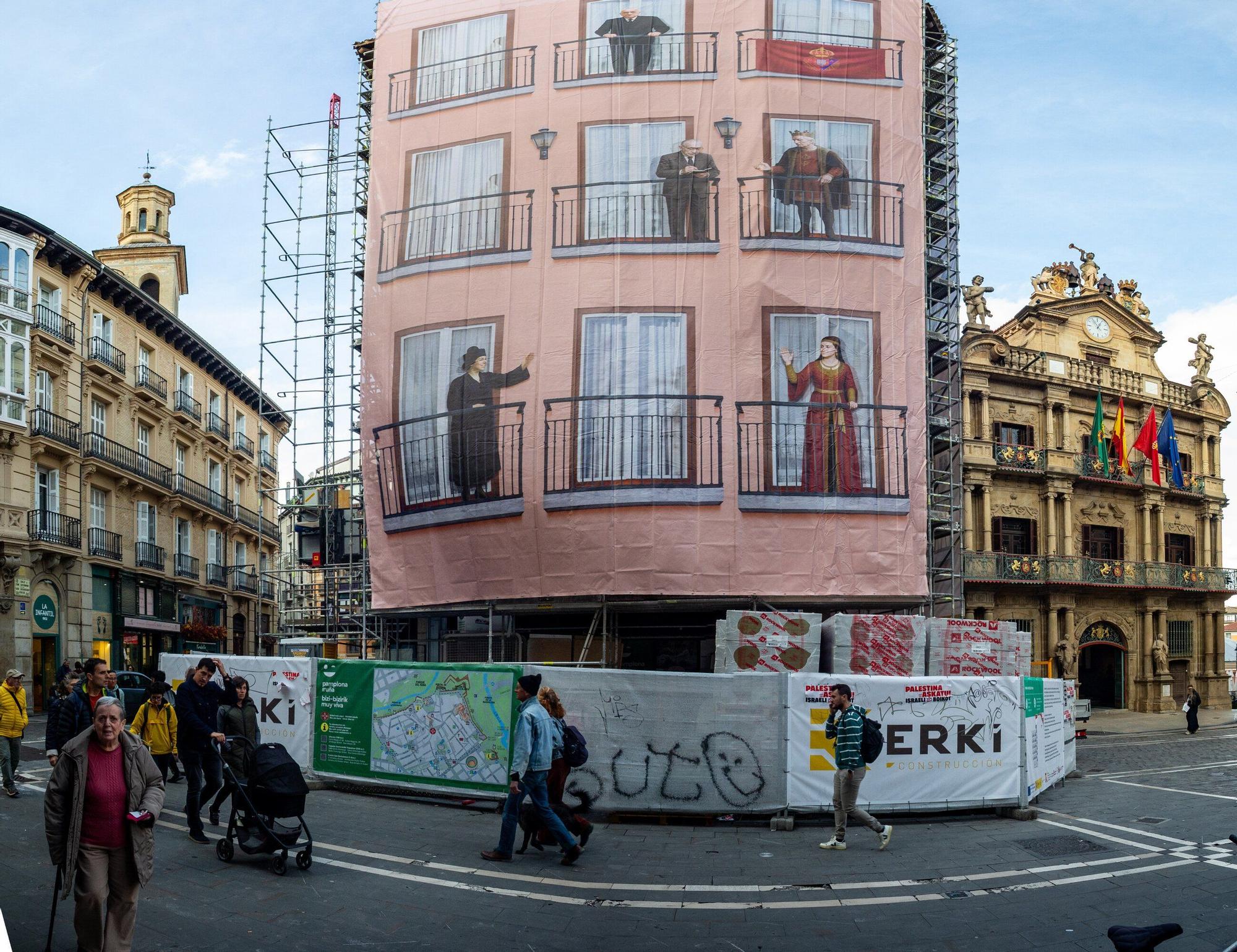 “Pamplona, con Nombre Propio”: 19 personajes en los balcones de Casa Seminario