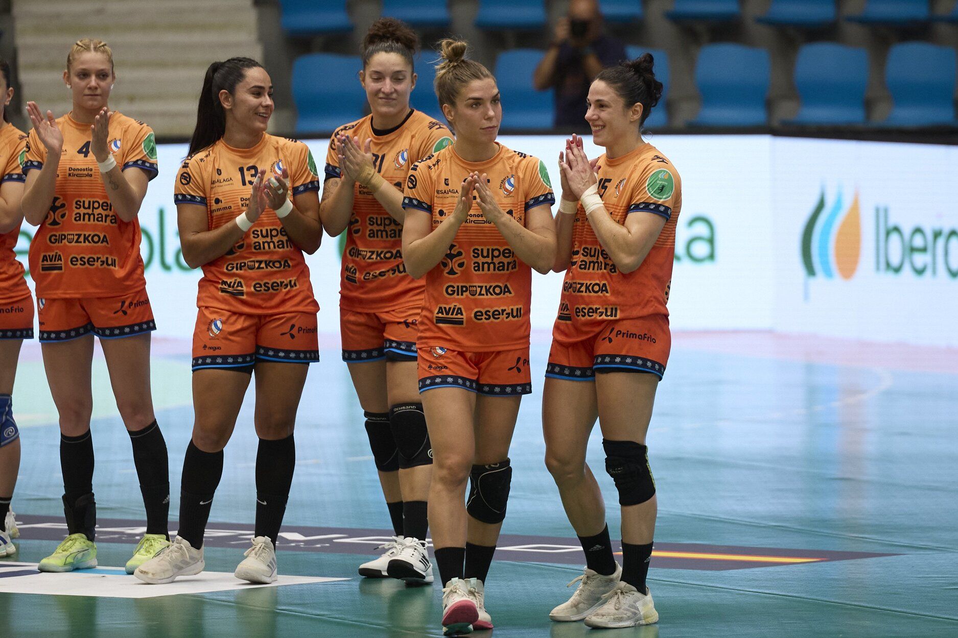Fotos de las semifinales de la Supercopa Ibérica de balonmano en Anaitasuna