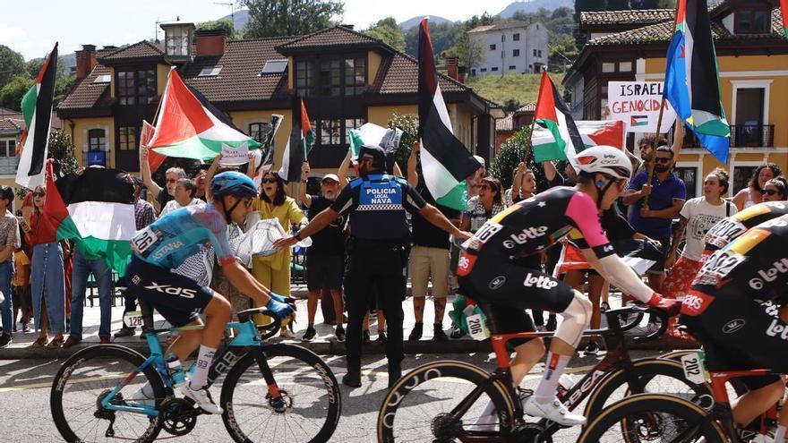 Las protestas propalestinas &quot;hackean&quot; las emisoras de radio de La Vuelta