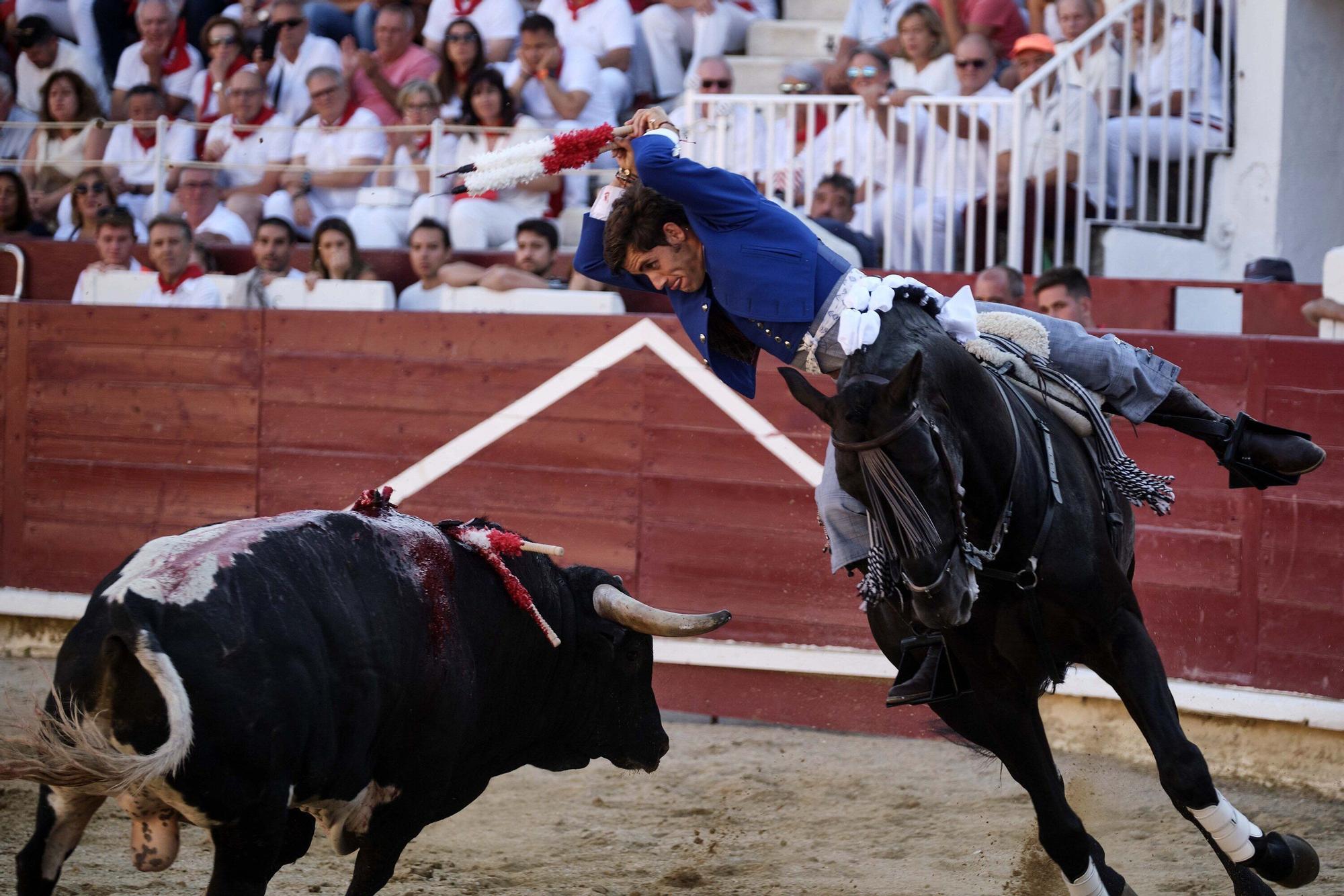 Fotos de la &#039;encerrona&#039; de Guillermo Hermoso de Mendoza en la plaza de toros de Estella - Lizarra