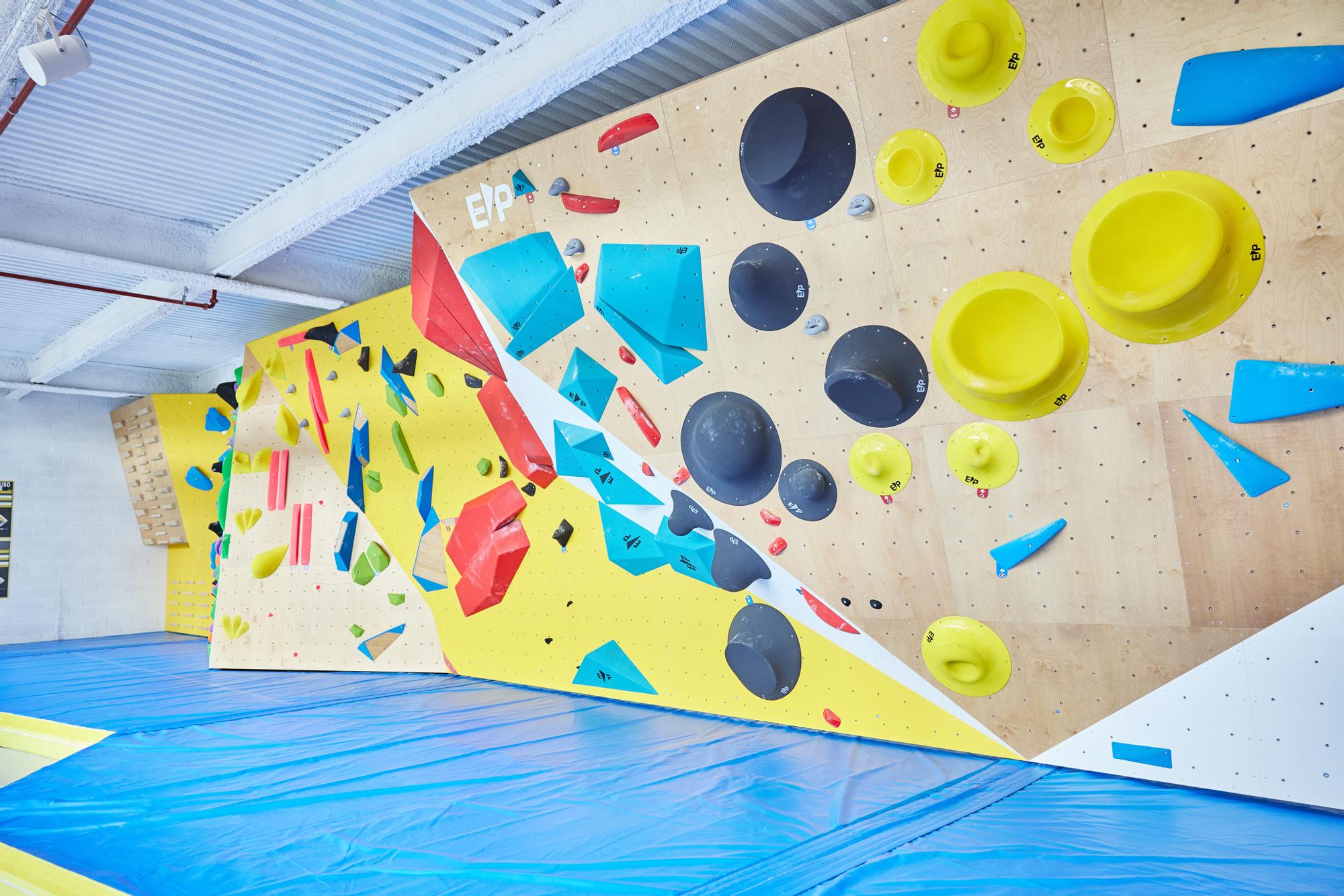 En imágenes: el centro de escalada Climbat Barakaldo de Megapark renueva su certificación de calidad ISO 9001: 2015.