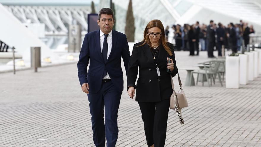 Mazón desoye a las víctimas de la dana y acude al funeral de Estado