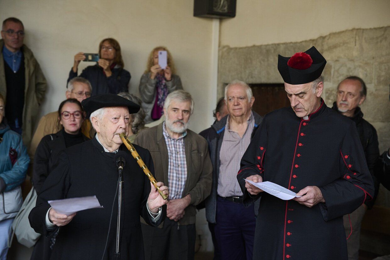 Partido de paxaka en la catedra de Pamplona