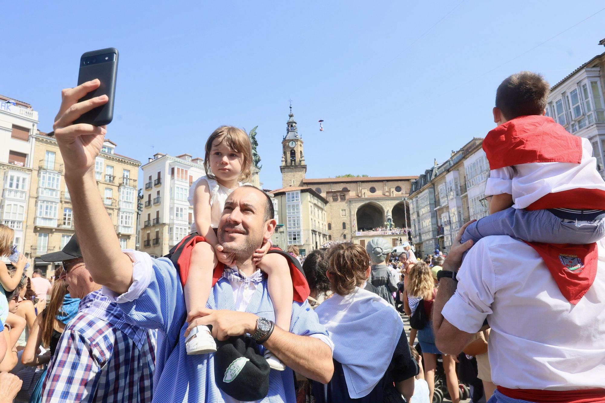 En imágenes: Los txikis se adueñan de su día en las fiestas de La Blanca