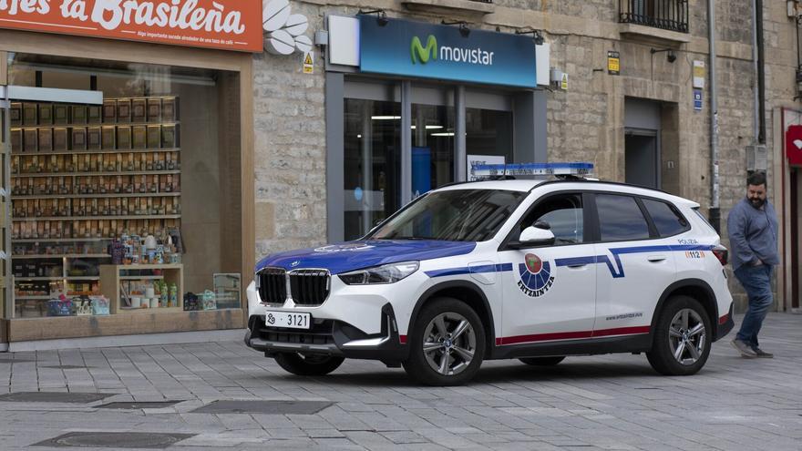 Detenido en Vitoria por intentar robar una cadena mediante un tirón