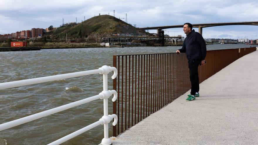 La barandilla que dibuja una frontera inesperada entre Bilbao y Erandio