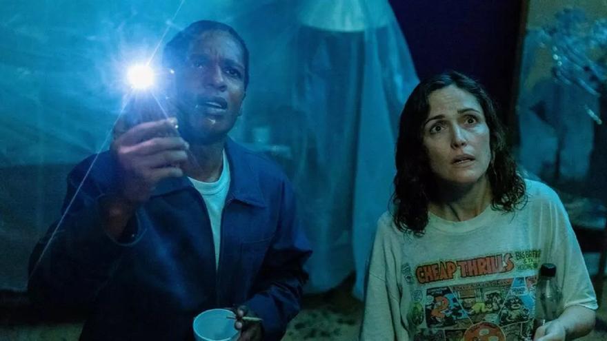 Crítica de "Si pudiera, te daría una patada (If I had legs I'd kick you)"