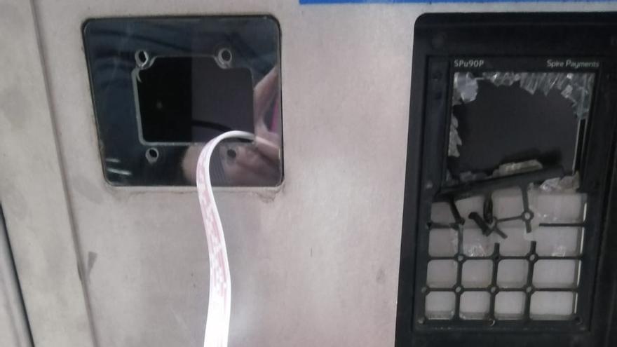 Vandalismo contra la OTA en Arrasate: máquinas destrozadas y 9.000 euros en reparaciones