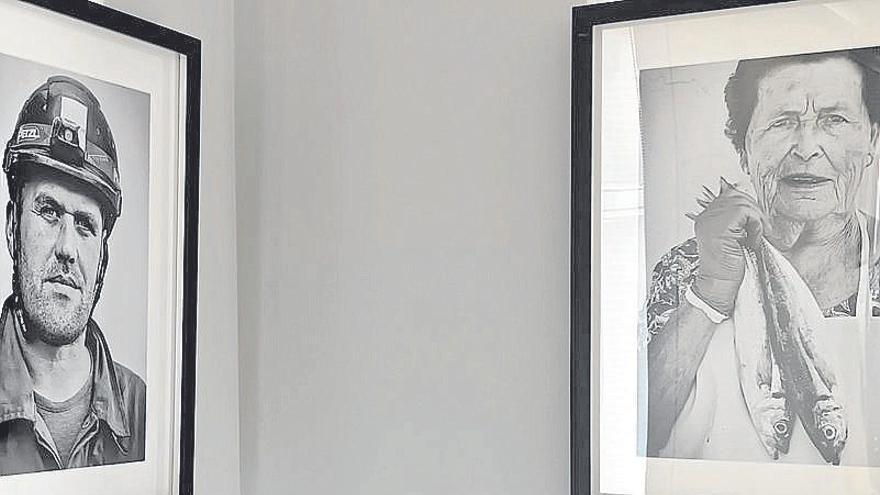 La muestra está compuesta por 25 retratos.