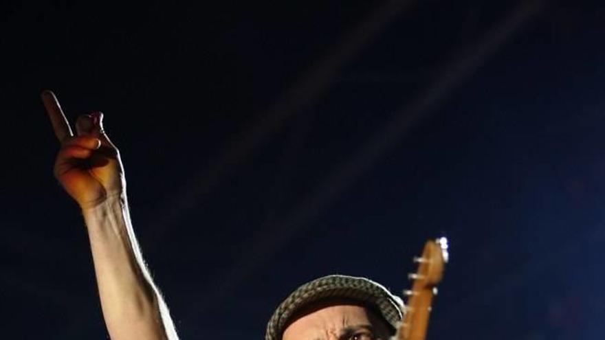 Fito, durante el concierto que ofreció este año en Burlada.
