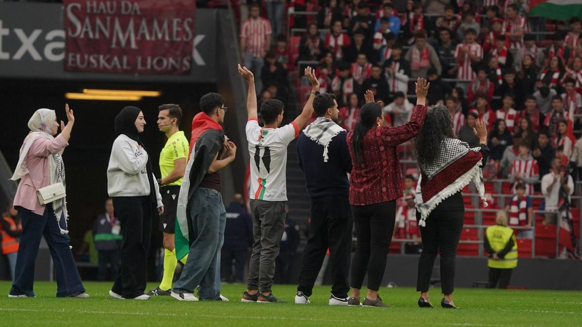 Palestinos homenajeados en San Mamés