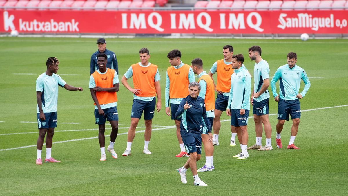 Ernesto Valverde ha citado a 23 jugadores para el amistoso ante el Racing en La Maruca