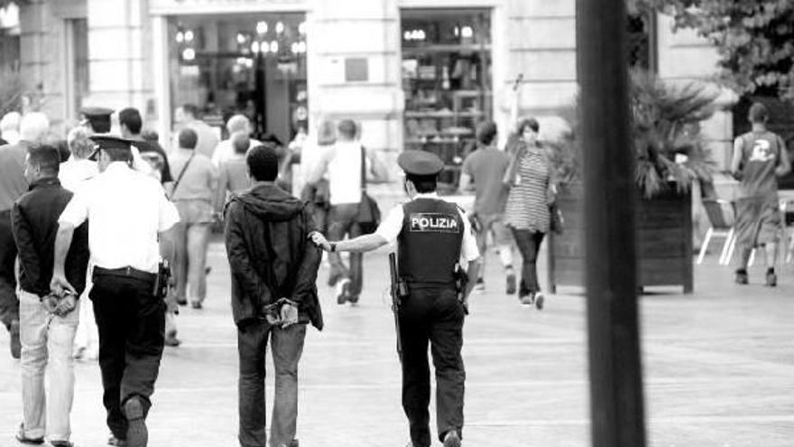 Las denuncias atendidas en Semana Grande descienden un 13% respecto al año pasado