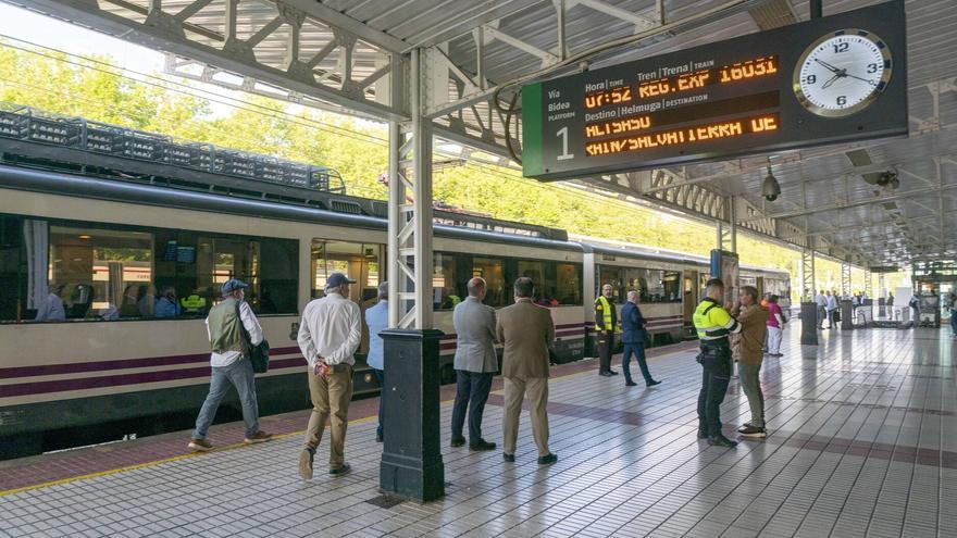 El nuevo servicio de Cercanías de Álava registra 18.361 viajes en el primer mes desde su puesta en marcha
