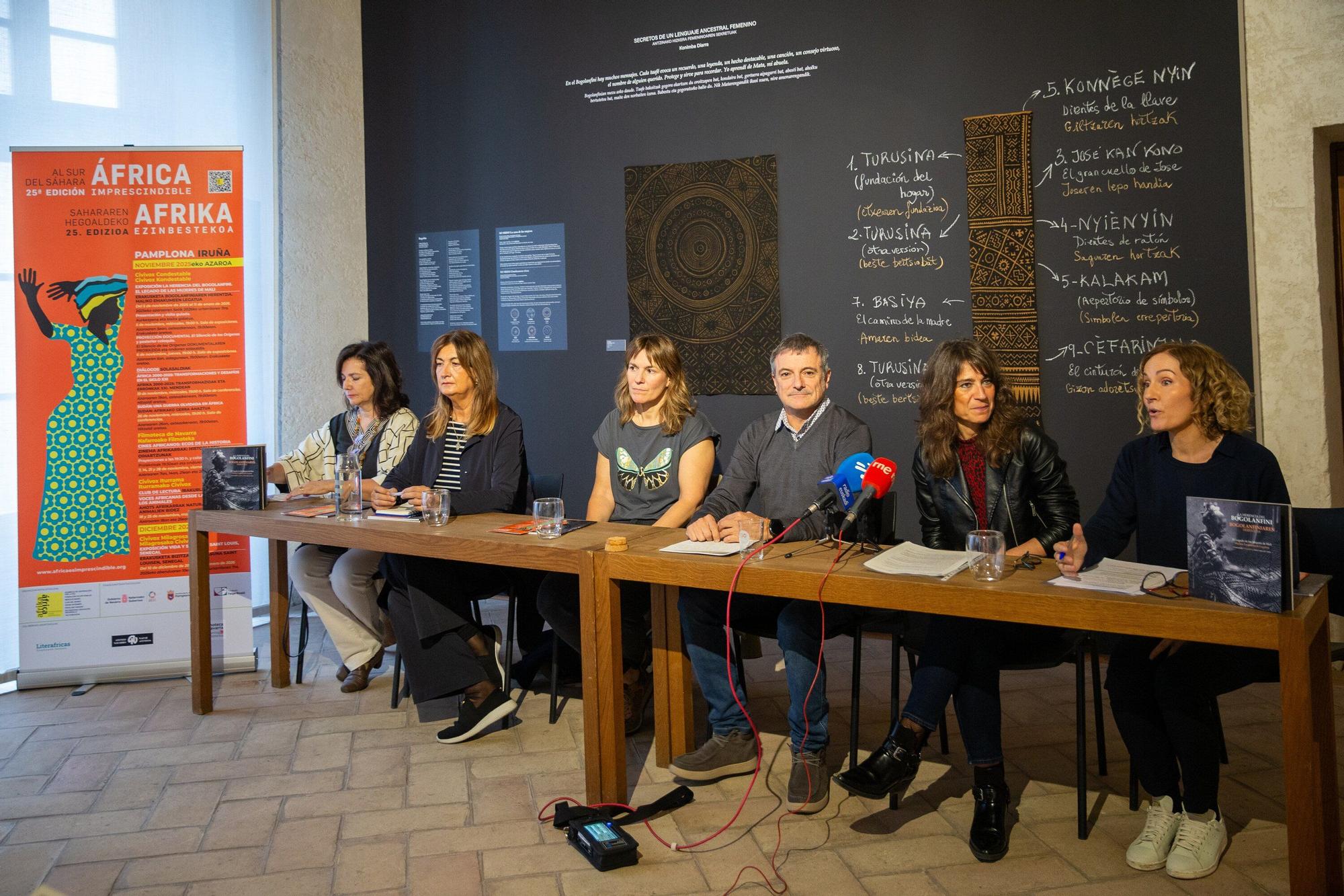 Fotos de la exposición de 'La herencia del Bogolanfini' en el Palacio del Condestable