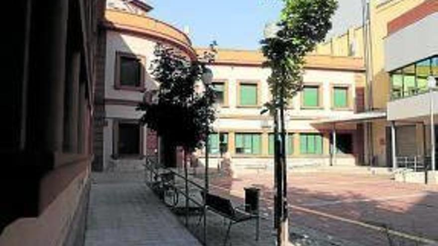 Imagen de la fachada del centro cívico Lestonnac.