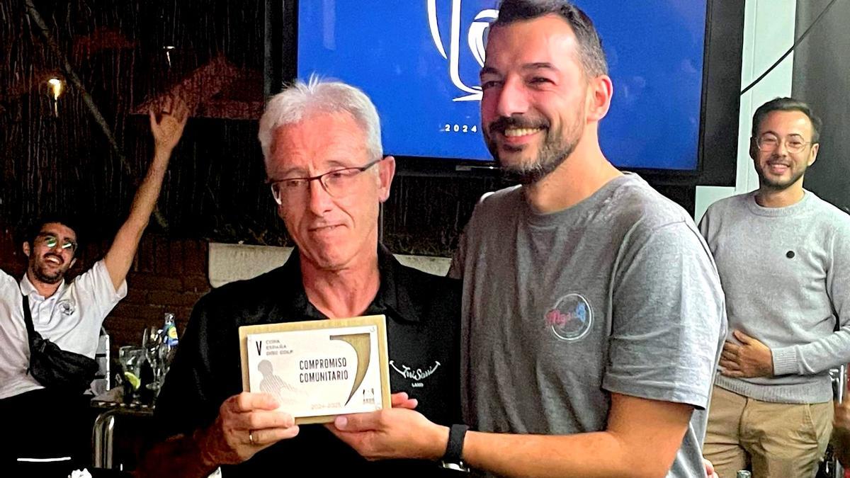Mikel Ibarrola recibió un premio especial por la labor de promoción del Disc Golf.