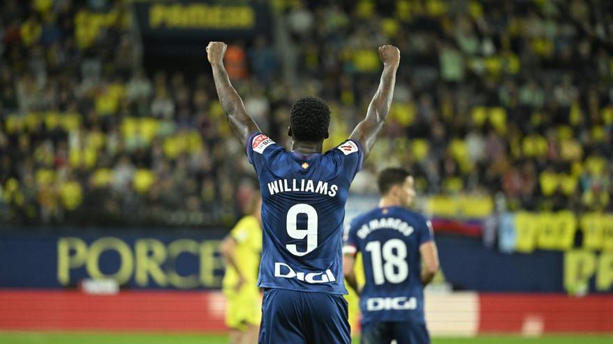 Iñaki Williams celebra el 0-3 al Villarreal / Efe