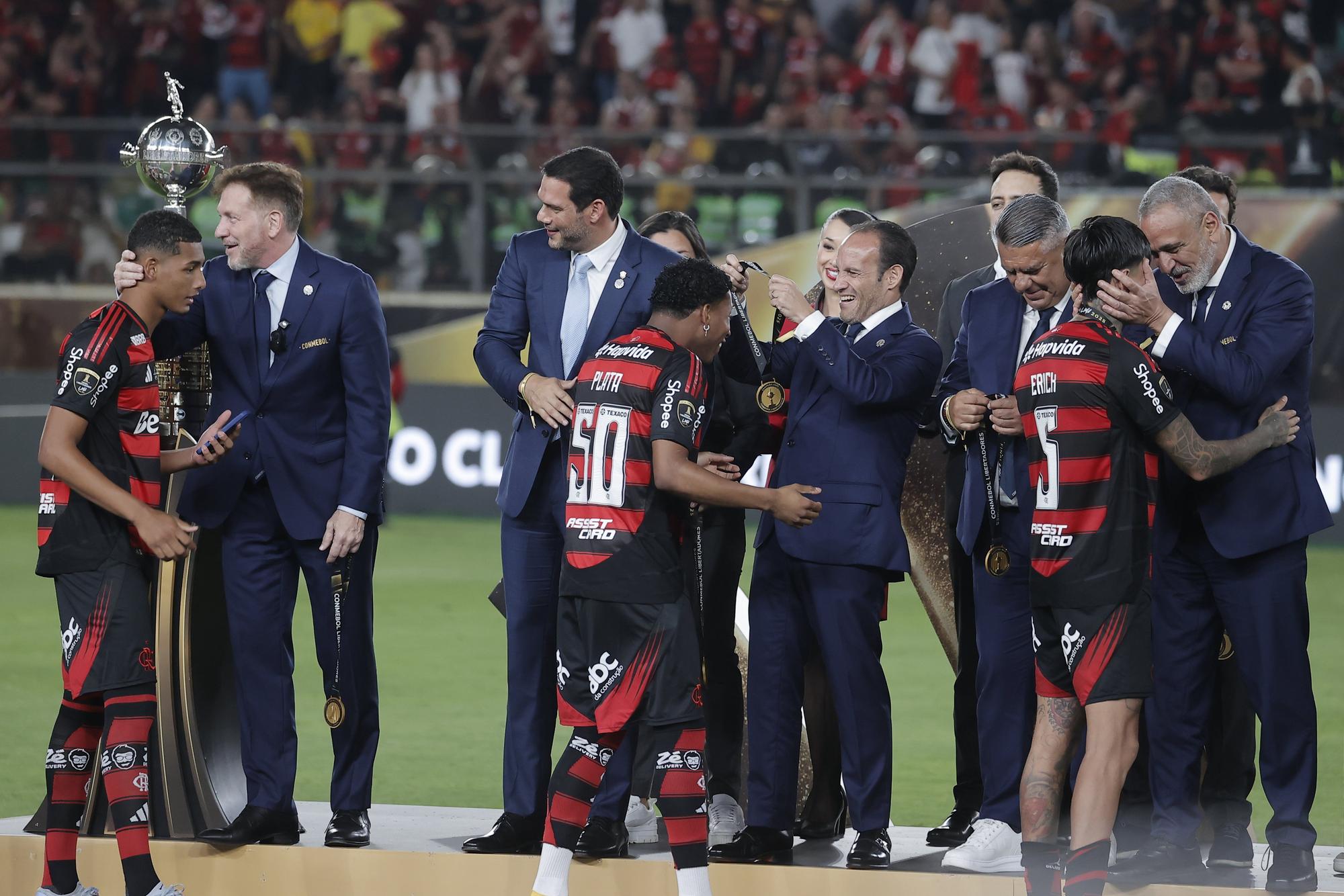 En imágenes: Flamengo le da a Brasil el vigésimo quinto título de la Copa Libertadores