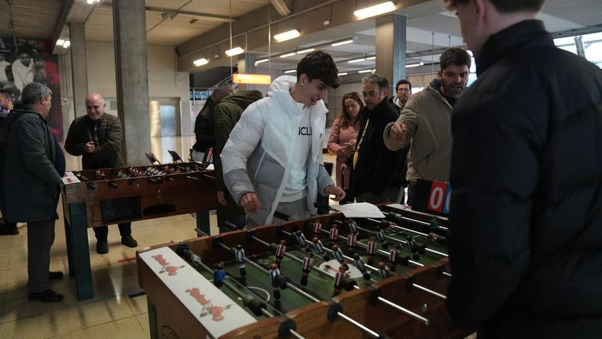 El Metrobolín busca a sus txapeldunes en la estación de metro de Ansio