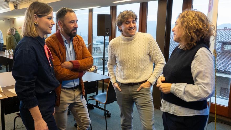 Andueza pide "echar el resto" para las elecciones de 2027 porque liderar Euskadi sigue siendo un "objetivo irrenunciable"