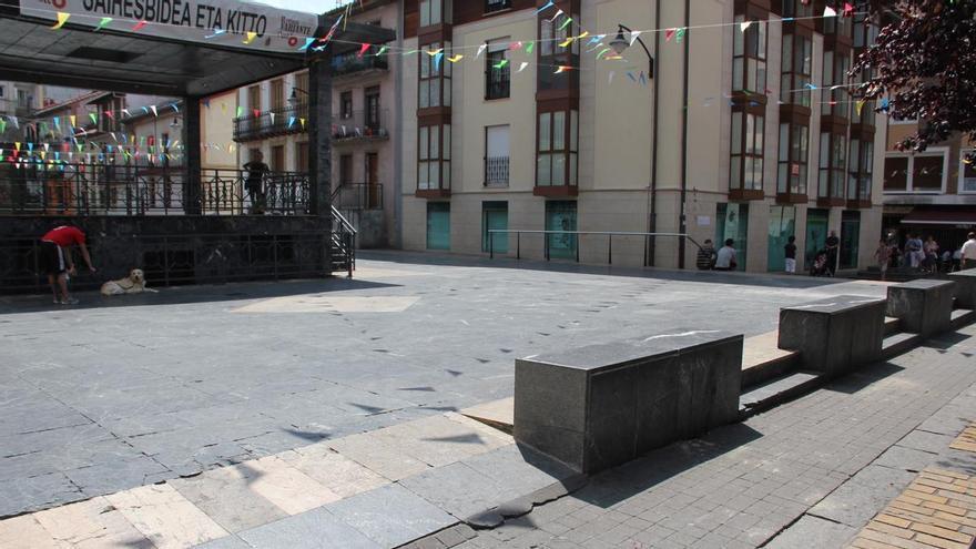 Ermua ofrece cuatro sesiones de cine al aire en el parque de San Pelayo