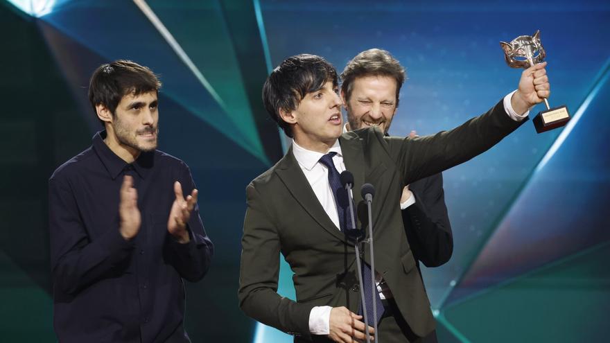 La curiosa dedicatoria de Diego San José ('Yakarta') tras su Premio Feroz: "A todos los profesores de gimnasia"