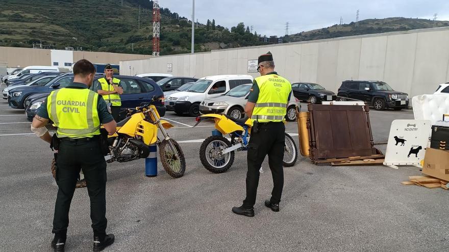 Intervienen cinco motocicletas en el Puerto de Bilbao