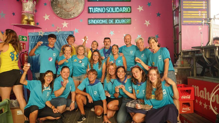 Una noche solidaria entre purpurina por Aitana en Pinpilinpauxa
